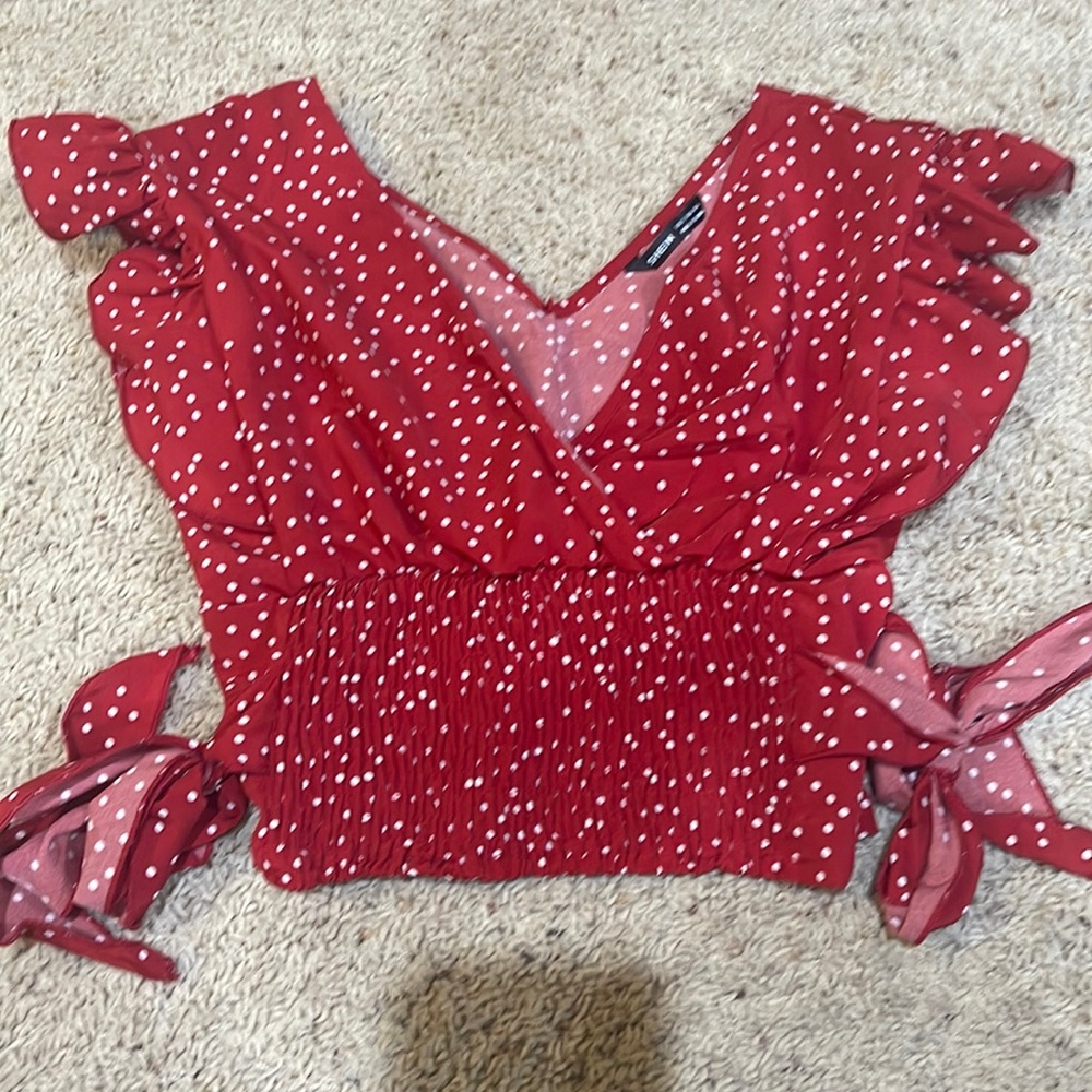 Polka dot crop top maroon